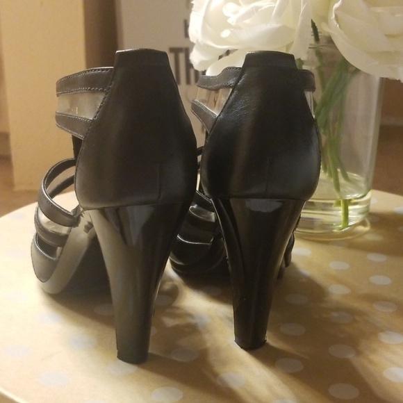 Michael Kors Gladiator Zipper Heel - Picture 4 of 8